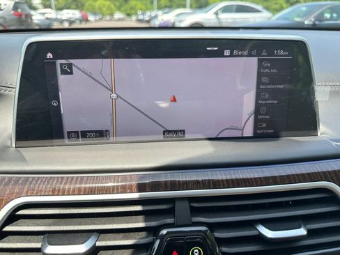 Used 2020 BMW 750i xDrive w/ Executive Package AWD/4WD image 23