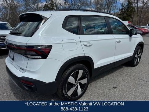 Certified 2025 Volkswagen Taos S AWD/4WD image 14