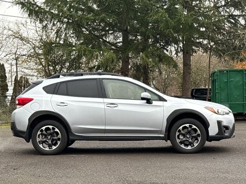 Used 2023 Subaru Crosstrek 2.0i Premium image 6
