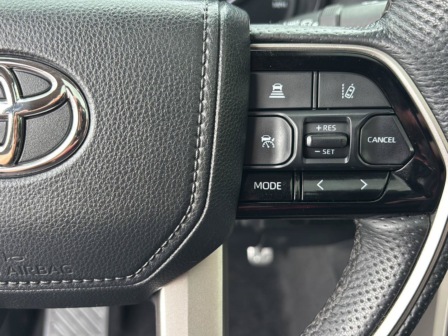 Used 2023 Toyota Tundra Limited w/ TRD Off-Road Package AWD/4WD image 33