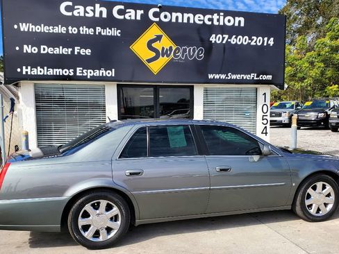 Used 2006 Cadillac DTS w/ Trunk Convenience Package image 7