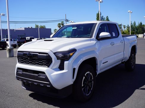 New 2026 Toyota Tacoma TRD Sport AWD/4WD image 6