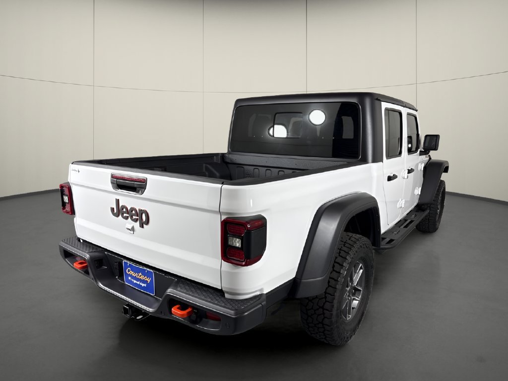 Used 2025 Jeep Gladiator Mojave w/ Safety Group AWD/4WD image 8