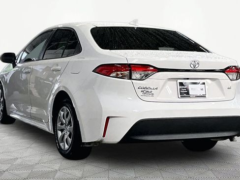 Used 2025 Toyota Corolla LE FWD image 12