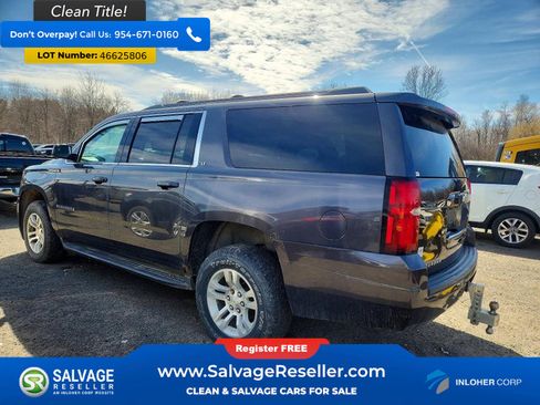 Used 2017 Chevrolet Suburban LT image 3