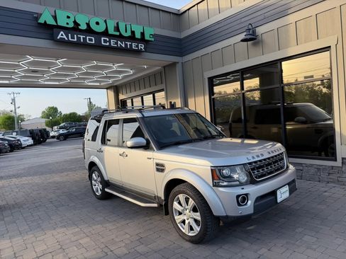 Used 2015 Land Rover LR4 HSE image 1