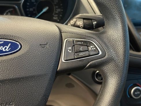Used 2019 Ford Escape SE FWD image 12