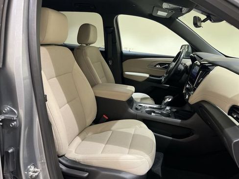 Used 2023 Chevrolet Traverse LT FWD image 22