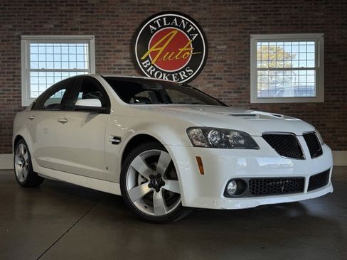 Used 2009 Pontiac G8 GT w/ Premium Package image 4
