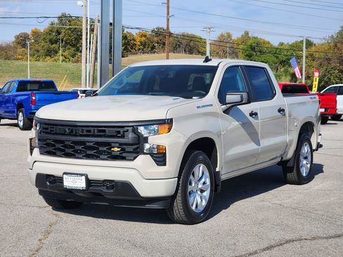 New 2026 Chevrolet Silverado 1500 Custom image 3