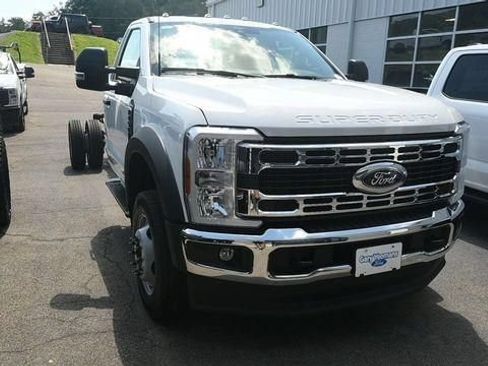 New 2026 Ford F450 XL w/ XL Chrome Package AWD/4WD image 2
