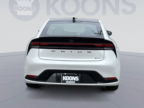 New 2026 Toyota Prius XLE image 5