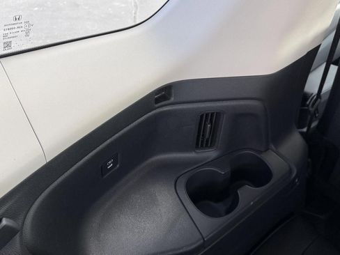 Certified 2025 Honda Pilot Touring image 15