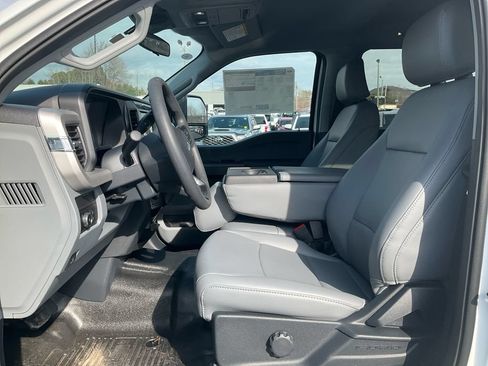 New 2026 Ford F350 XL w/ XL Chrome Package AWD/4WD image 16