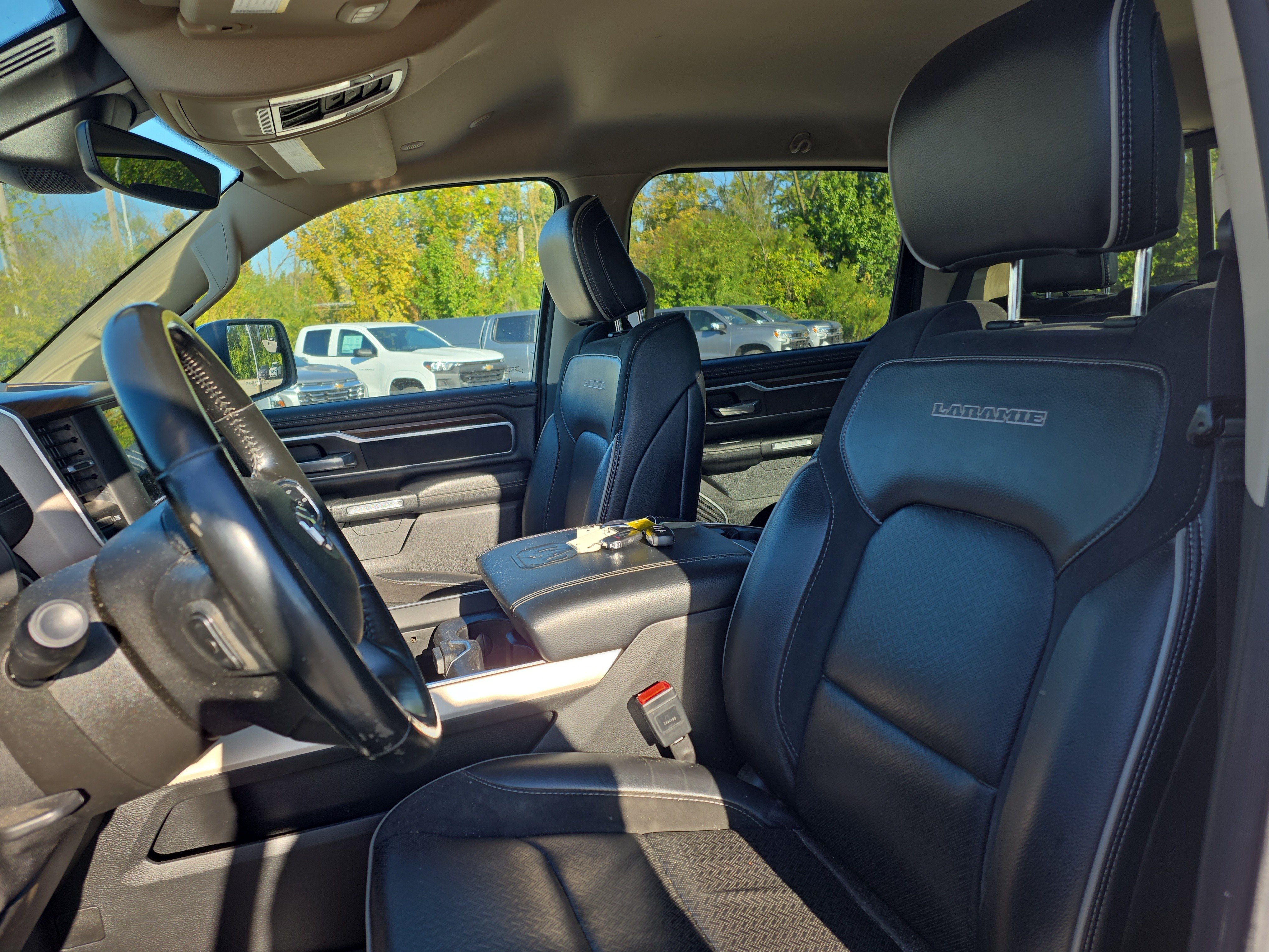 Used 2021 RAM 1500 Laramie AWD/4WD image 13