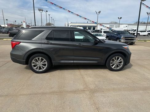 Used 2020 Ford Explorer Limited image 30