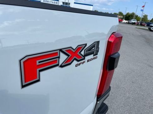 New 2026 Ford F250 XLT w/ XLT Premium Package AWD/4WD image 13