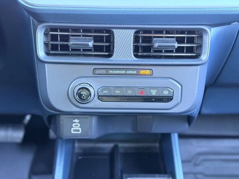 Used 2025 Ford Maverick XL image 25