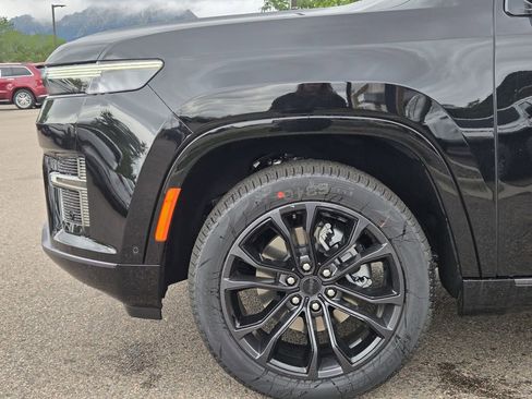 New 2026 Jeep Grand Wagoneer Summit AWD/4WD image 6