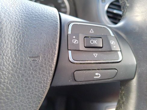 Used 2013 Volkswagen Tiguan SEL FWD image 10