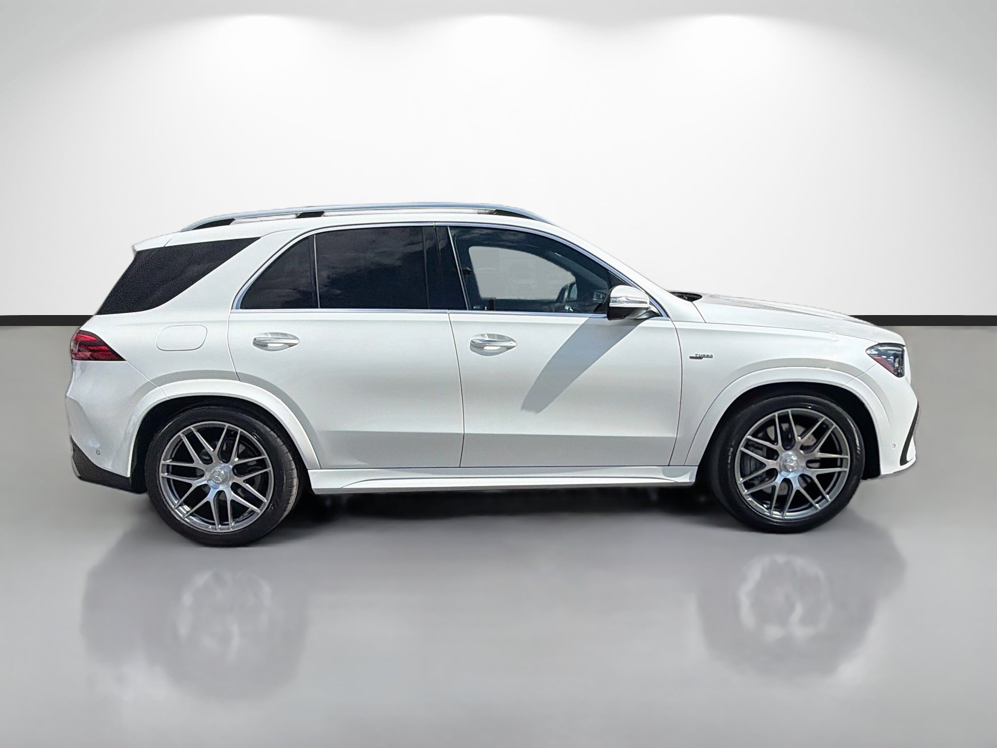 Used 2024 Mercedes-Benz GLE 53 AMG 4MATIC image 2