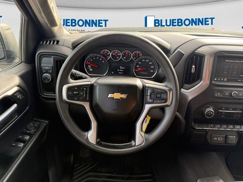 Used 2022 Chevrolet Silverado 1500 Custom w/ Safety Confidence Package RWD image 13