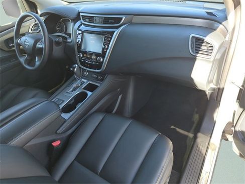 Certified 2024 Nissan Murano SV w/ SV Midnight Edition Package image 41