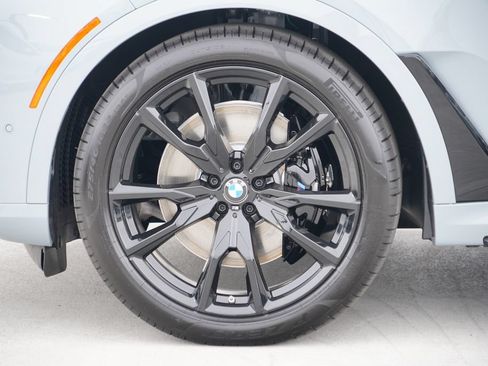 New 2027 BMW X7 xDrive40i w/ Executive Package AWD/4WD image 5