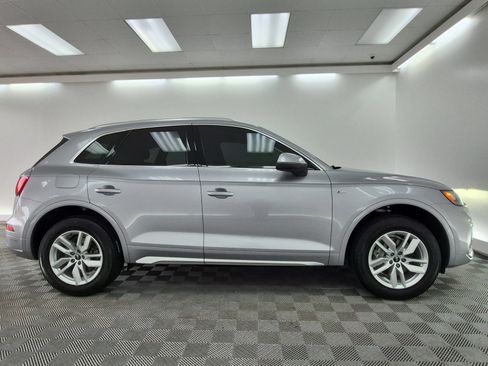 Used 2023 Audi Q5 2.0T Premium w/ Convenience Package AWD/4WD image 8