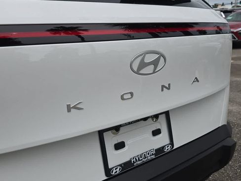 New 2027 Hyundai Kona SE FWD image 13
