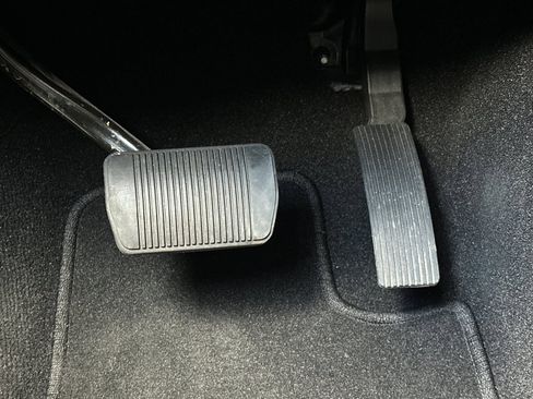 Used 2024 Dodge Durango SXT image 44