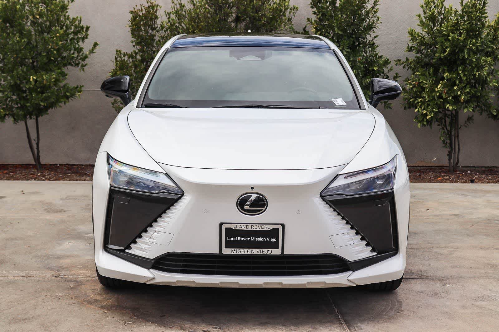 Used 2023 Lexus RZ 450e Premium w/ Technology Package AWD/4WD image 2