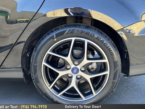 Used 2017 Ford Focus SEL FWD image 10