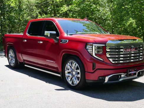 Used 2024 GMC Sierra 1500 Denali w/ Denali Reserve Package image 4