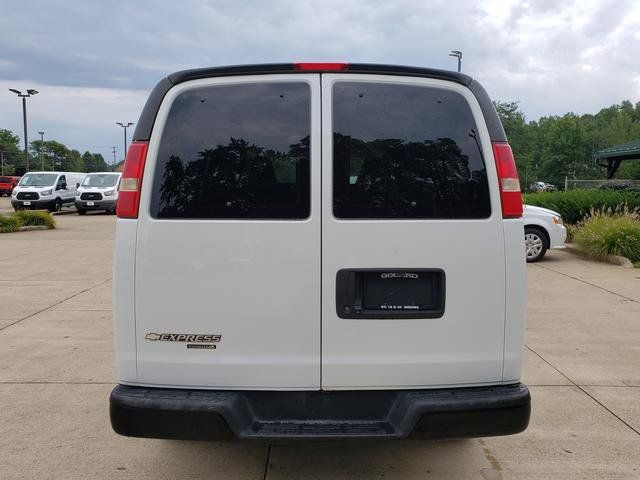 Used 2016 Chevrolet Express 2500 LS RWD image 4