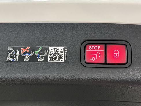 New 2027 Mercedes-Benz GLC 300 4MATIC image 28