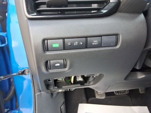 Used 2022 Nissan Sentra SV FWD image 20