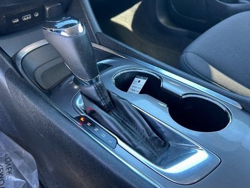 Used 2019 Chevrolet Malibu LT FWD image 17