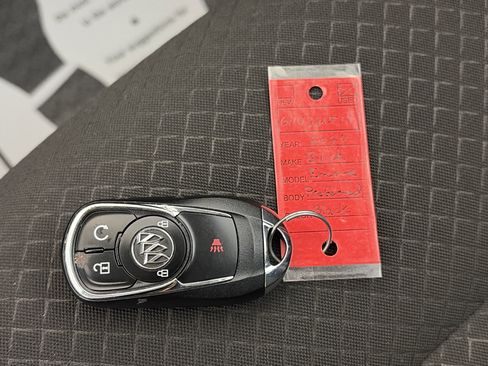 Used 2020 Buick Encore Preferred w/ Safety Package image 30