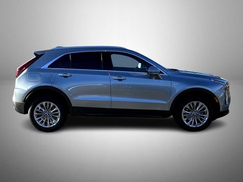 Used 2024 Cadillac XT4 Premium Luxury AWD/4WD image 4