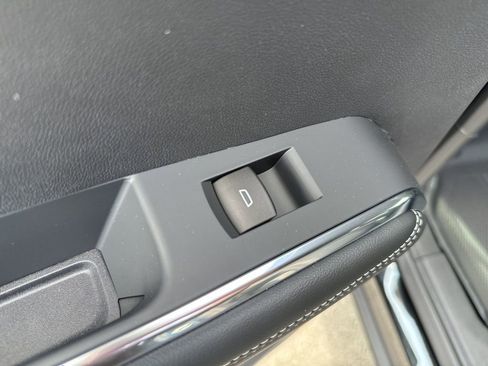 New 2025 GMC Acadia Elevation w/ LPO, Floor Liner Package image 43