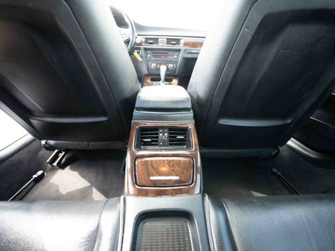 Used 2011 BMW 328i xDrive Coupe AWD/4WD image 21