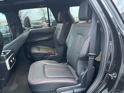 Used 2024 Ford Expedition Limited image 14