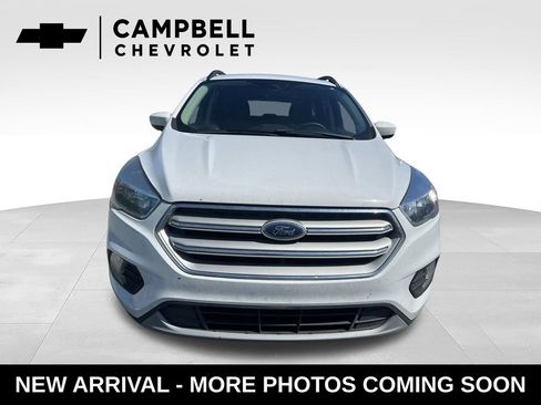 Used 2018 Ford Escape SE w/ SE Sync 3 Package FWD image 10
