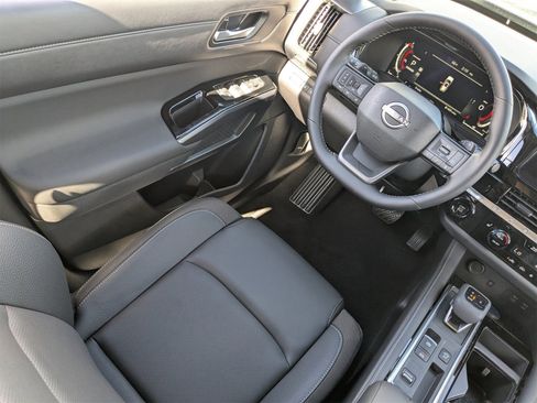 New 2026 Nissan Pathfinder SL image 20