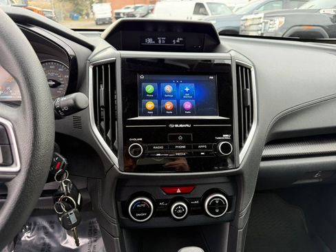 Used 2022 Subaru Crosstrek 2.0i image 22