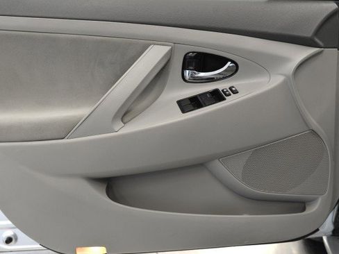 Used 2007 Toyota Camry LE image 14