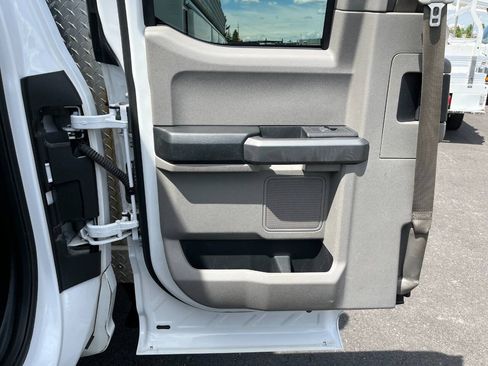 Used 2017 Ford F550 4x4 SuperCab Super Duty image 15