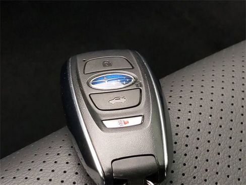 Used 2020 Subaru Forester Limited image 30