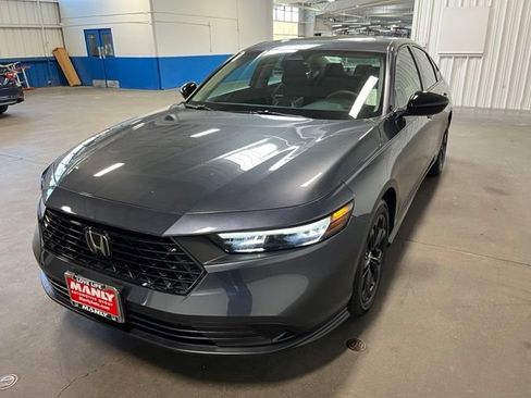 Used 2025 Honda Accord SE image 7